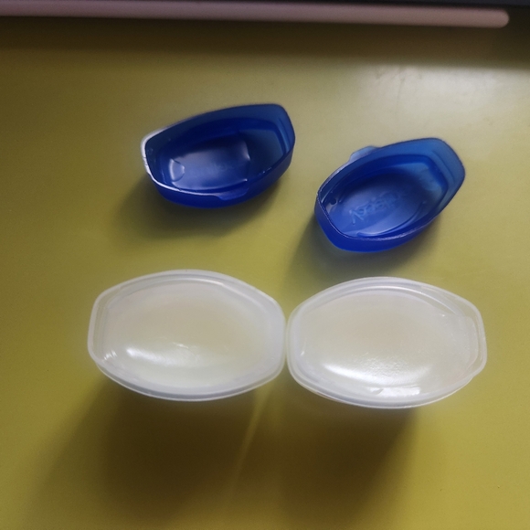 A set of 2 New Vaseline lip therapy cocoa butter - Picture 3 of 3